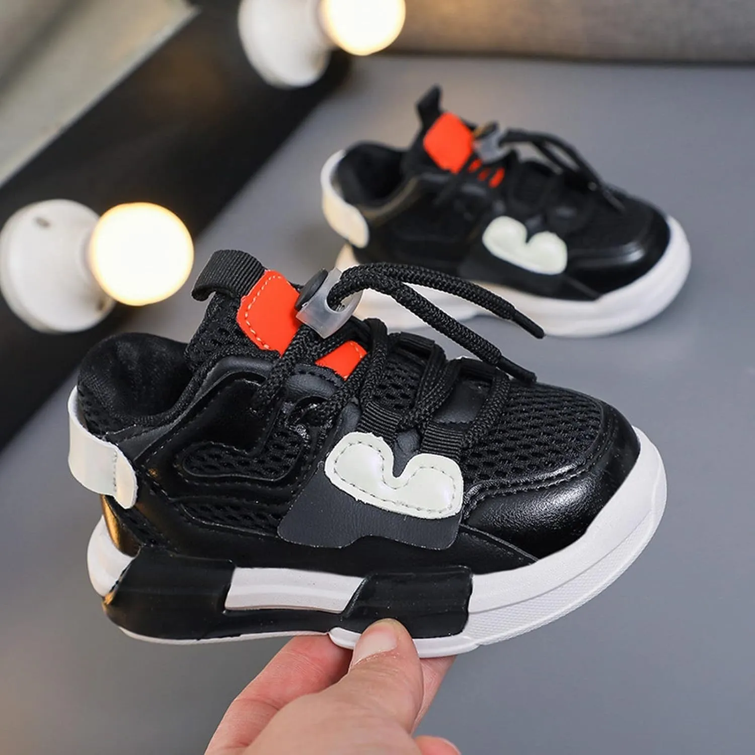 1 to 11 Years Toddler Kids Sports Shoes Lace-up Breathable Outdoor School Trainers Basketball Shoes for Boys Girls