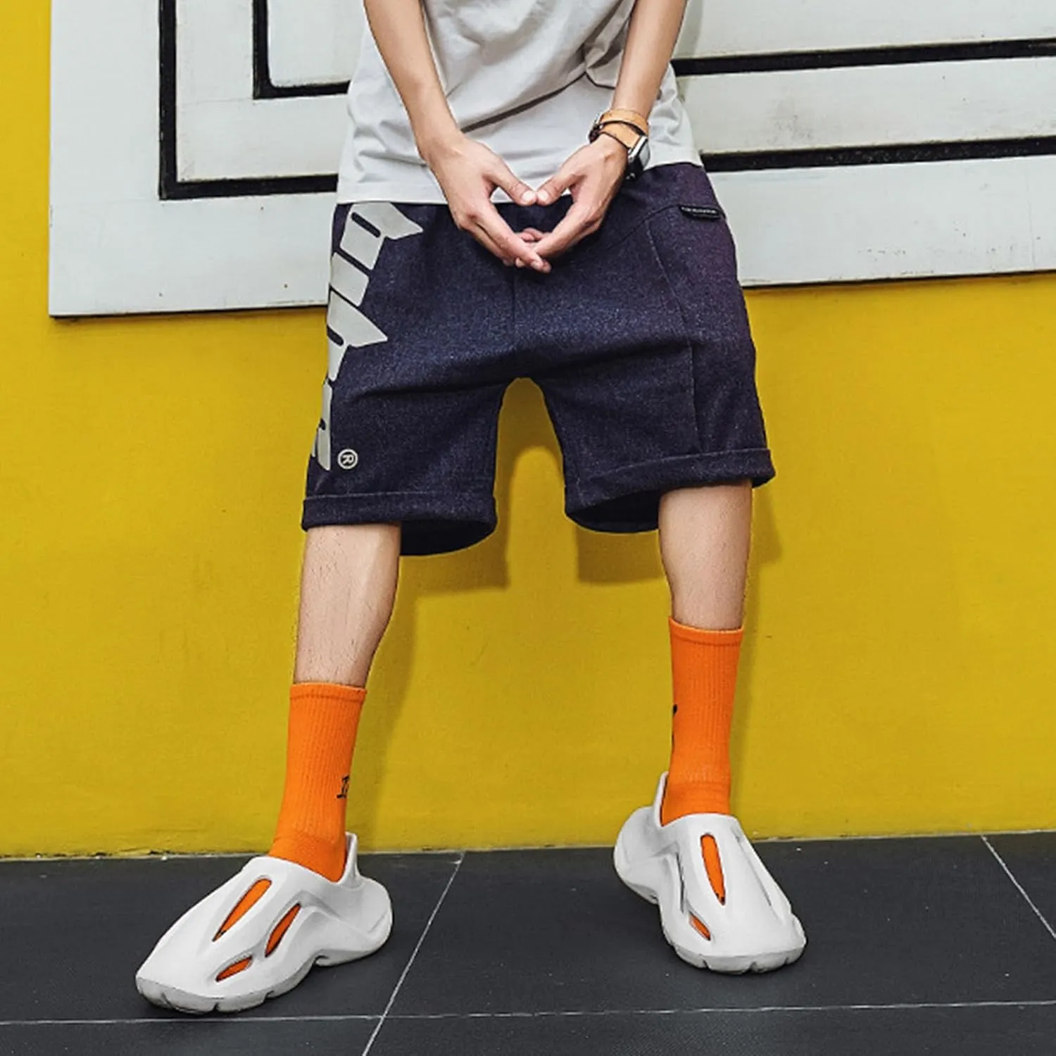 Fashion Children's Foam Running Shoes Children's Foam Running Shoes Big Kids Sneakers Cloud Non-slip Boys Pillow Hole Shoes Sandals Girls Outdoor Indoor Slippers Beach Shoes
