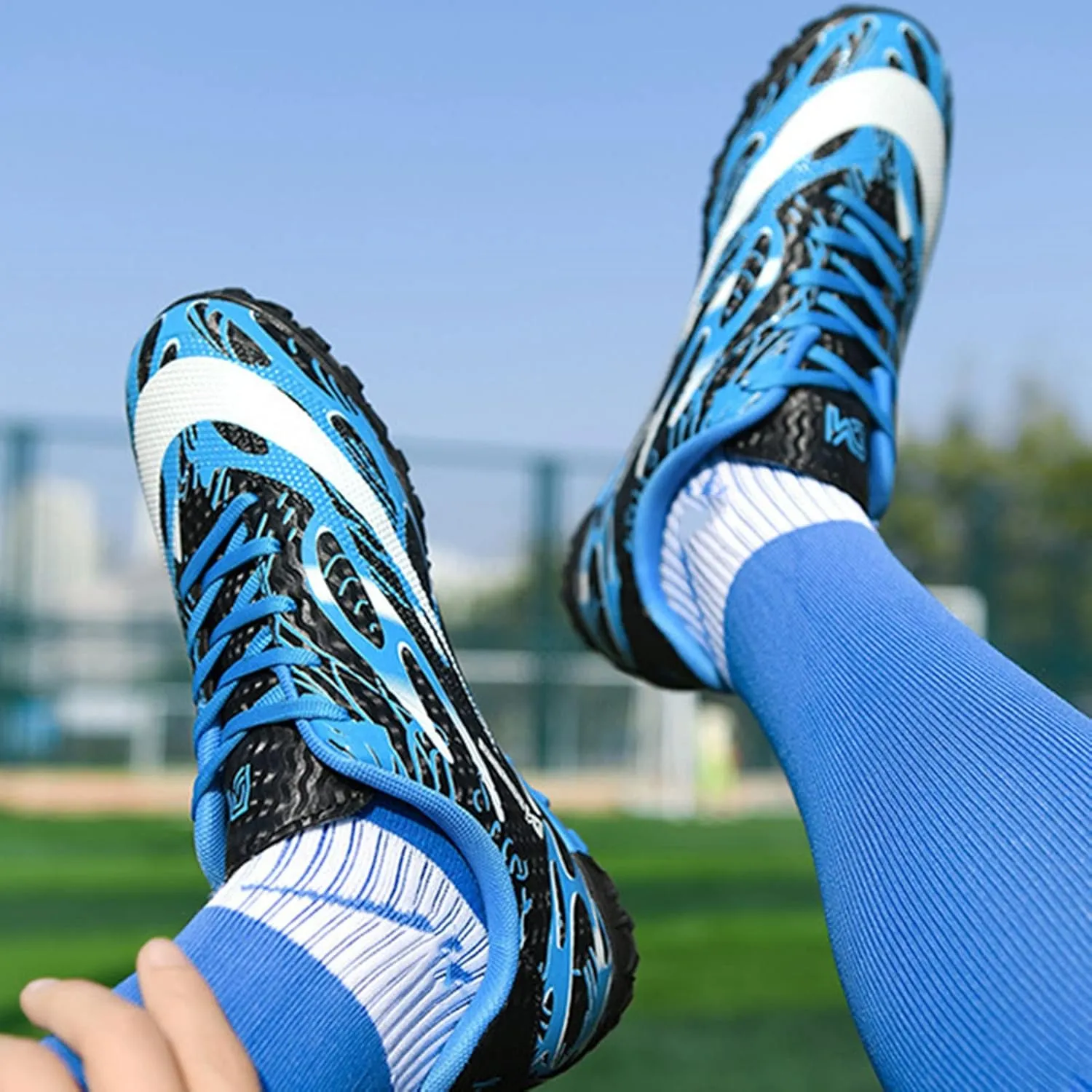 Indoor Soccer Shoes Kids Light Weight Soft Comfortable,Youth Football Cleats Wear Resistant,Soccer Cleats Mens TF Breathable Durable