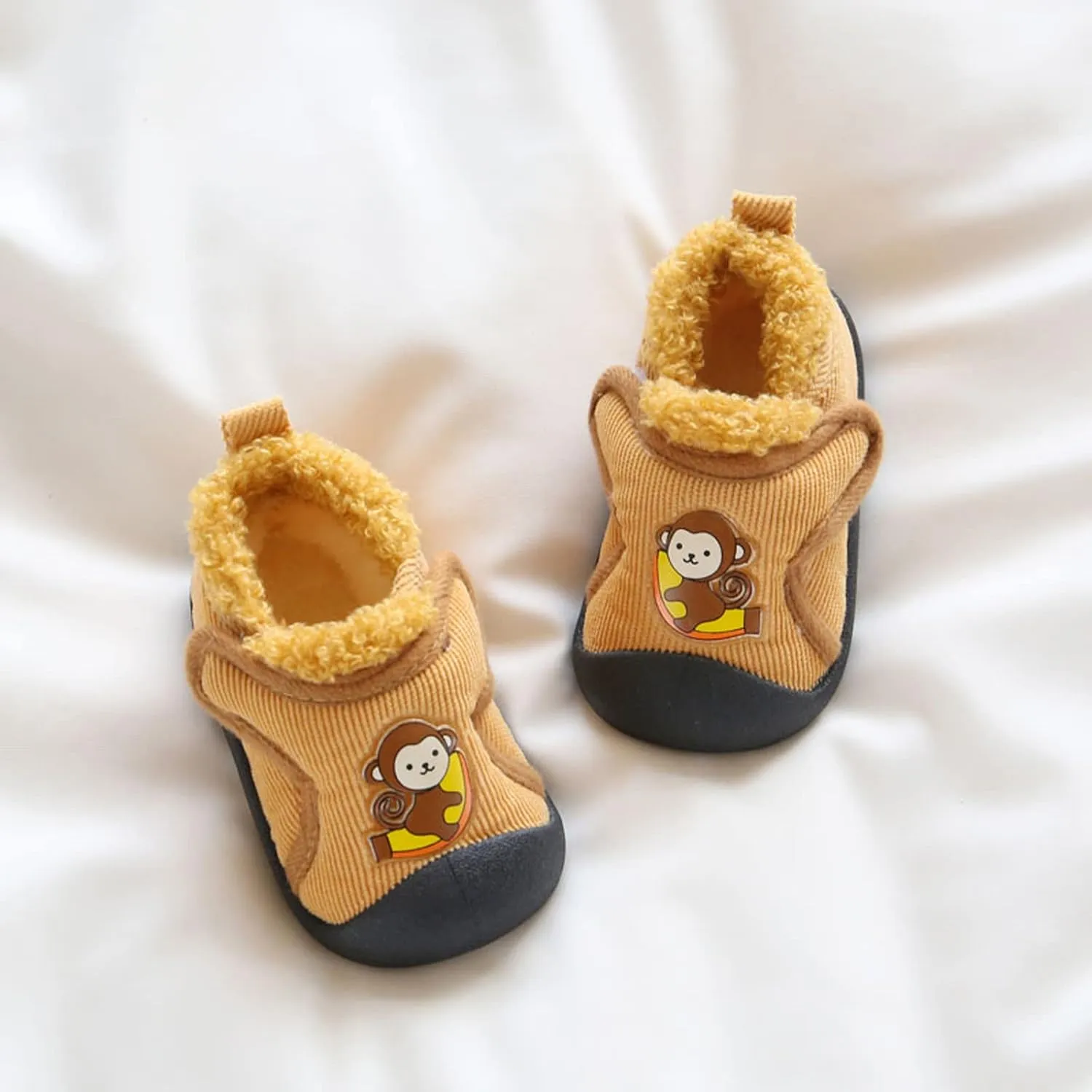 Infant Toddler Plush Walking Shoes Flat Bottom Soft Sole Slip On Cozy Casual Shoes House Slippers for Kid Light Shoes