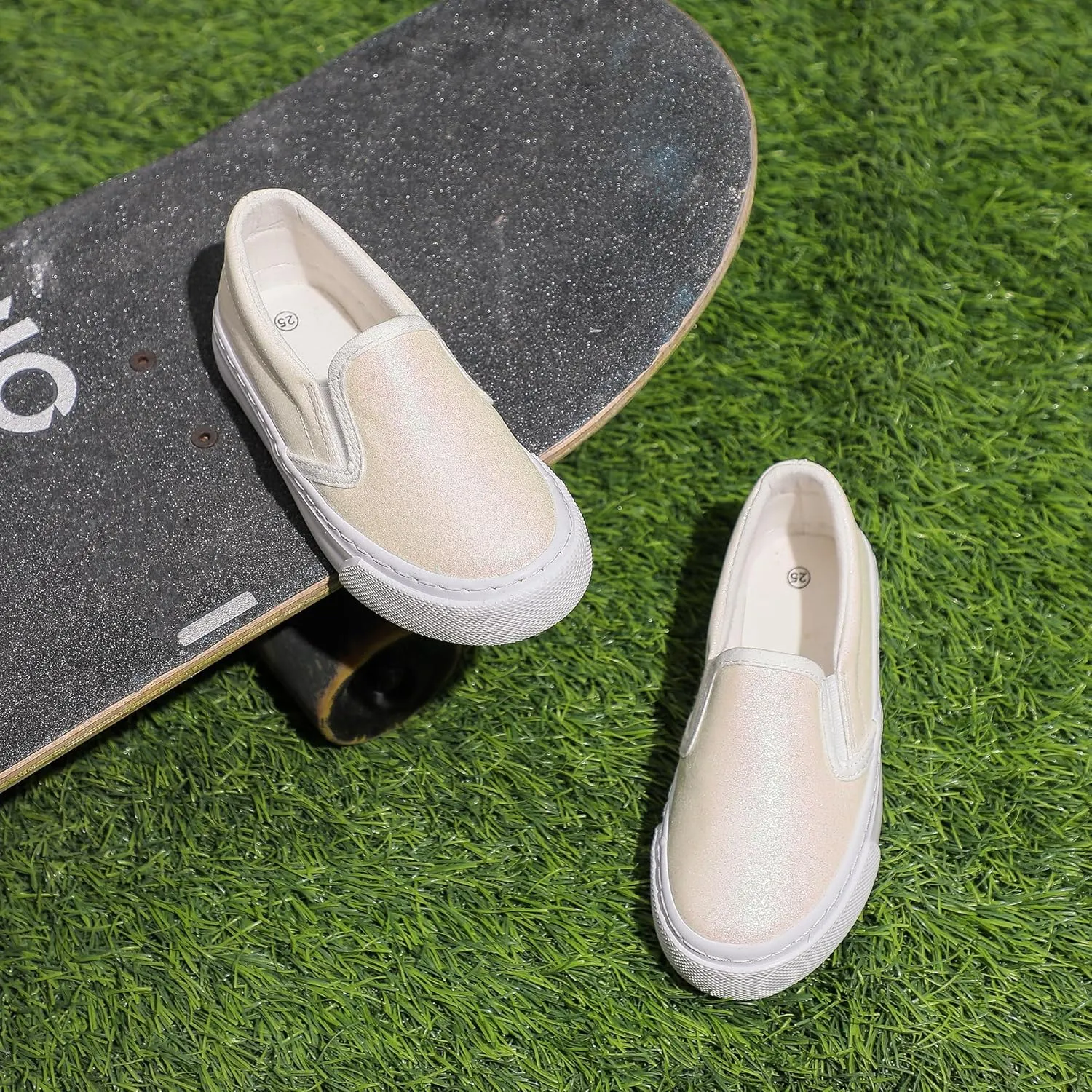 Kids Canvas Shoes Boys Girls Slip On Glitter Color Casual Walks Sneakers