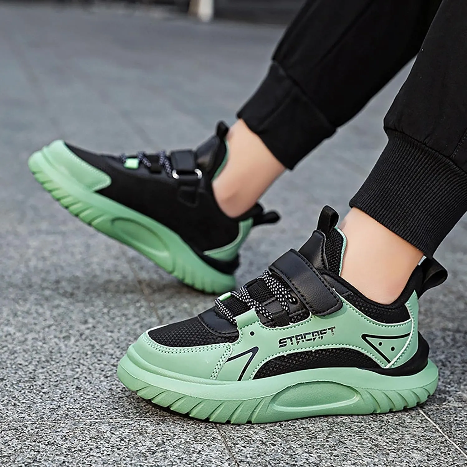 Lightweight Running Sneakers Kids Boys Flat Platform Breathable Tennis Shoes Outdoor Non-Slip Climbing Sneakers