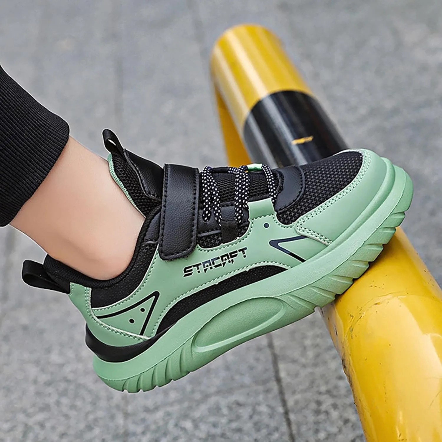 Lightweight Running Sneakers Kids Boys Flat Platform Breathable Tennis Shoes Outdoor Non-Slip Climbing Sneakers