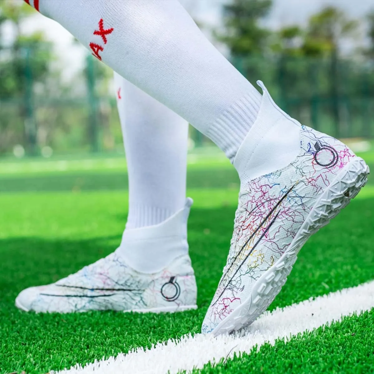 MEBAMY Unisex High top Soccer Boots Outdoor Athletic Sneaker Turf Football Shoes SD