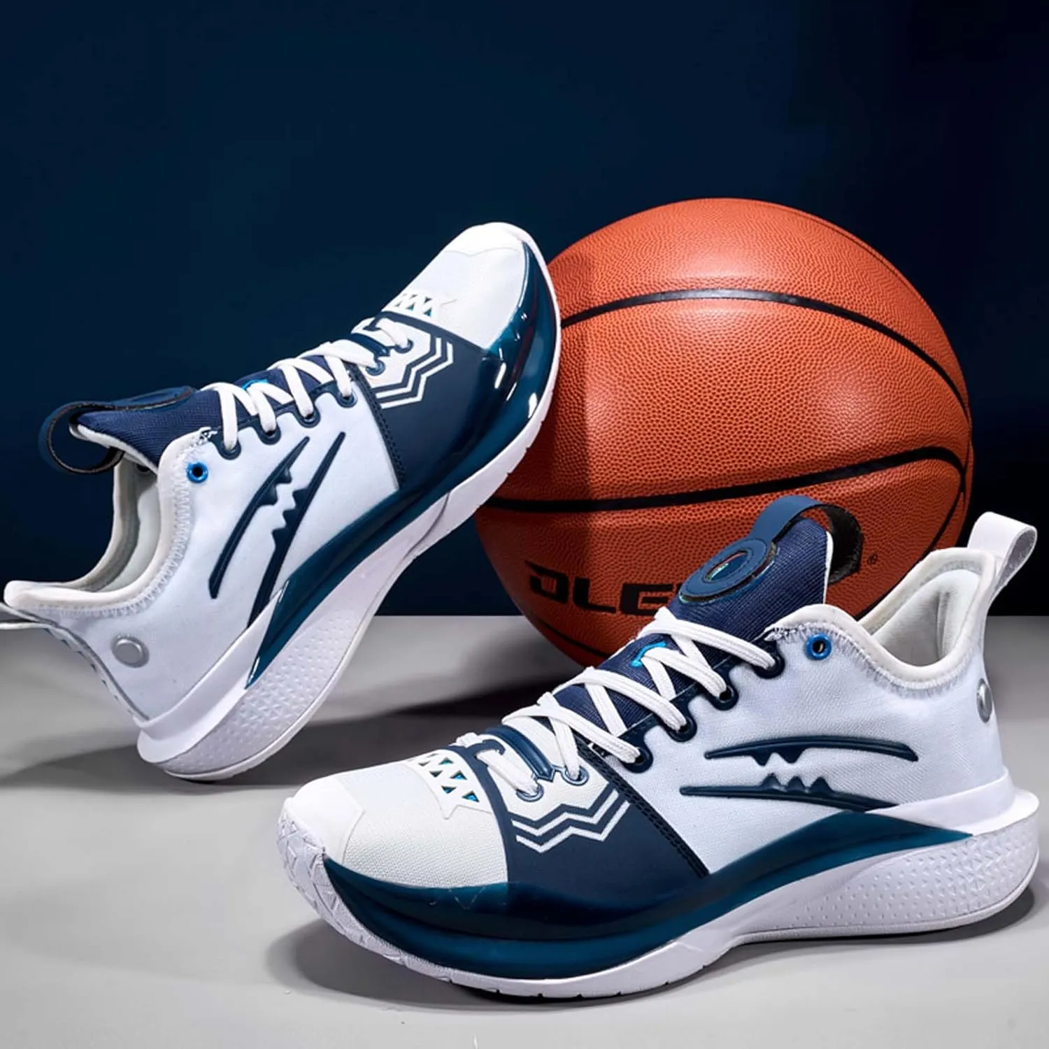 Men's and Women's Basketball Shoes Fashion High Top Running Sneakers Non-Slip Fitness Training Shoes Fashion Comfortable Casual Walking Shoes