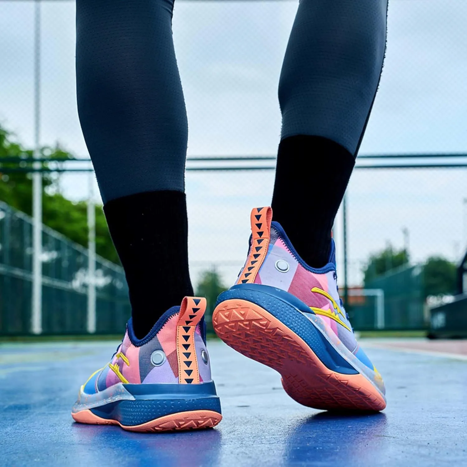 Men's and Women's Basketball Shoes Fashion High Top Running Sneakers Non-Slip Fitness Training Shoes Fashion Comfortable Casual Walking Shoes