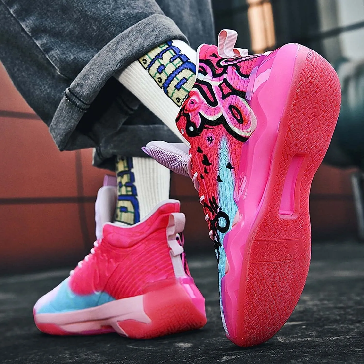 Men's Neutral Fluorescent Basketball Shoes Women's Shoes Super Light Sneakers high top Graffiti Style Combat Shoes