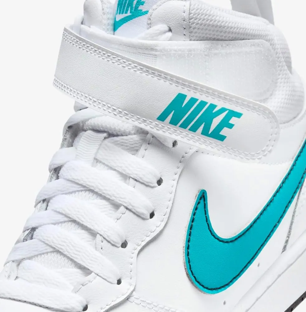 NIKE Boy's Sneaker
