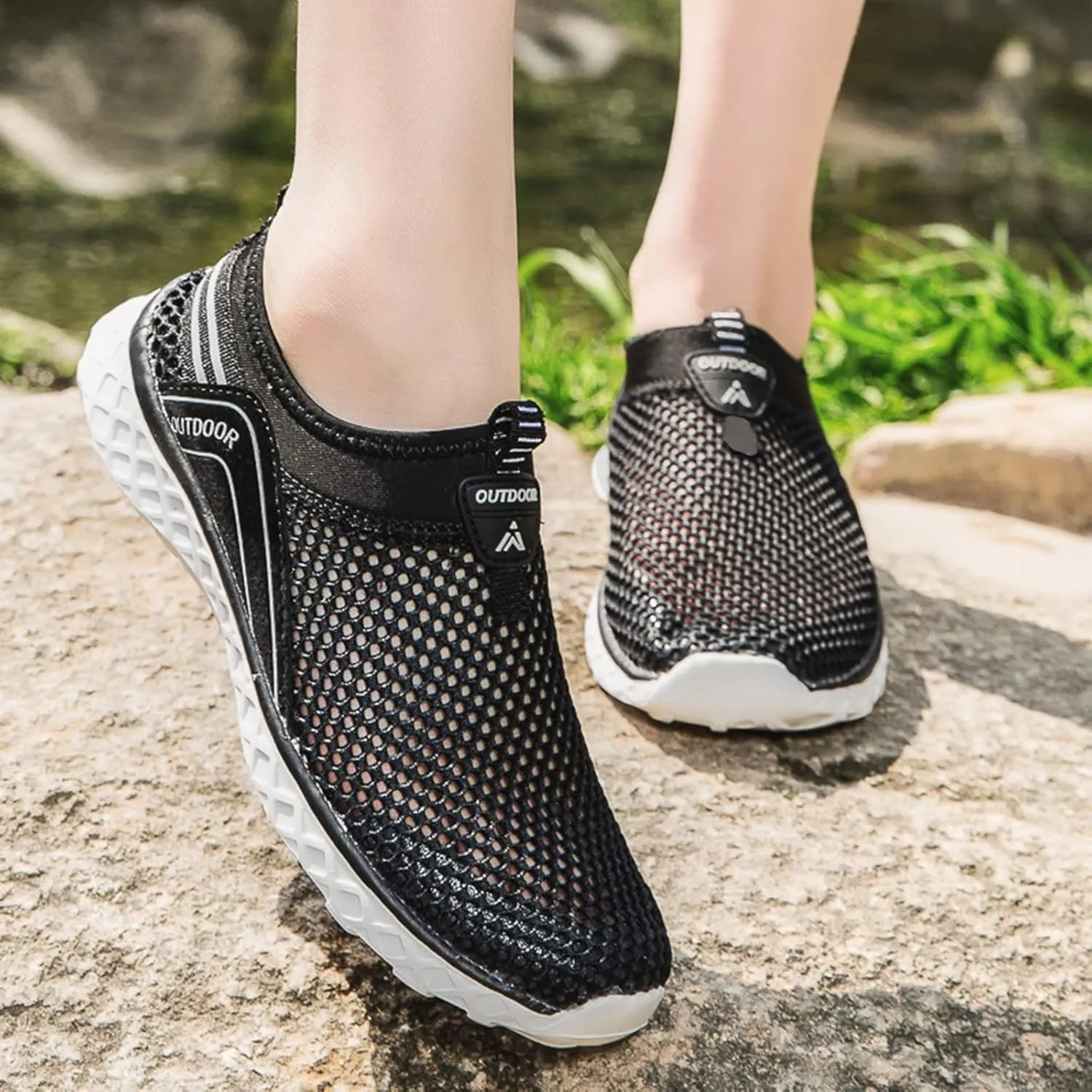 Women Slip On Casual Sneakers Comfortable Walking Shoes Lightweight Canvas Flats Non Slip Breathable Loafers