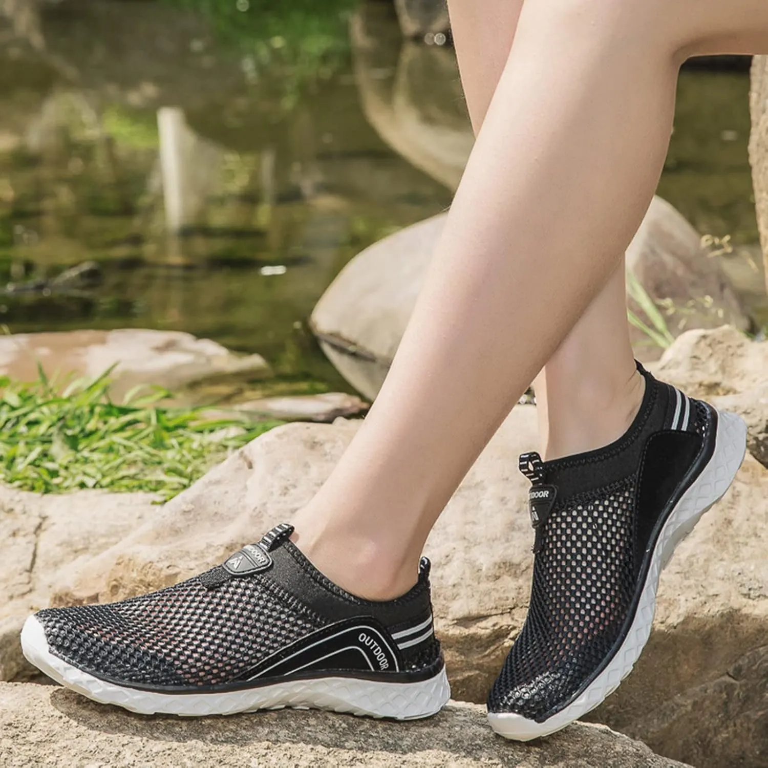 Women Slip On Casual Sneakers Comfortable Walking Shoes Lightweight Canvas Flats Non Slip Breathable Loafers
