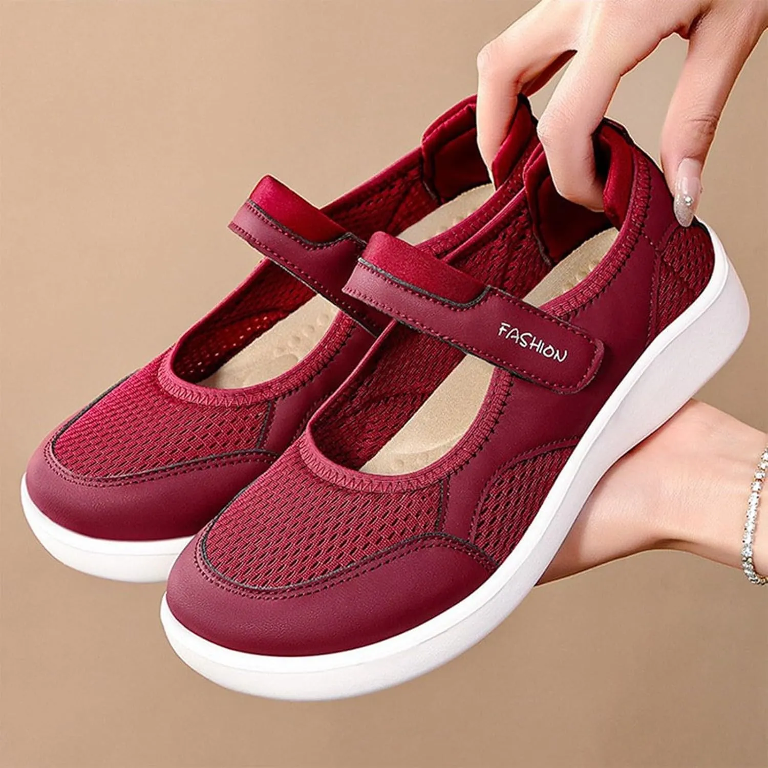 Women's Casual Slip On Shoes Breathable Mesh Flat Comfortable Walking Shoes for Women Adjustable Straps Lightweight Summer Loafers