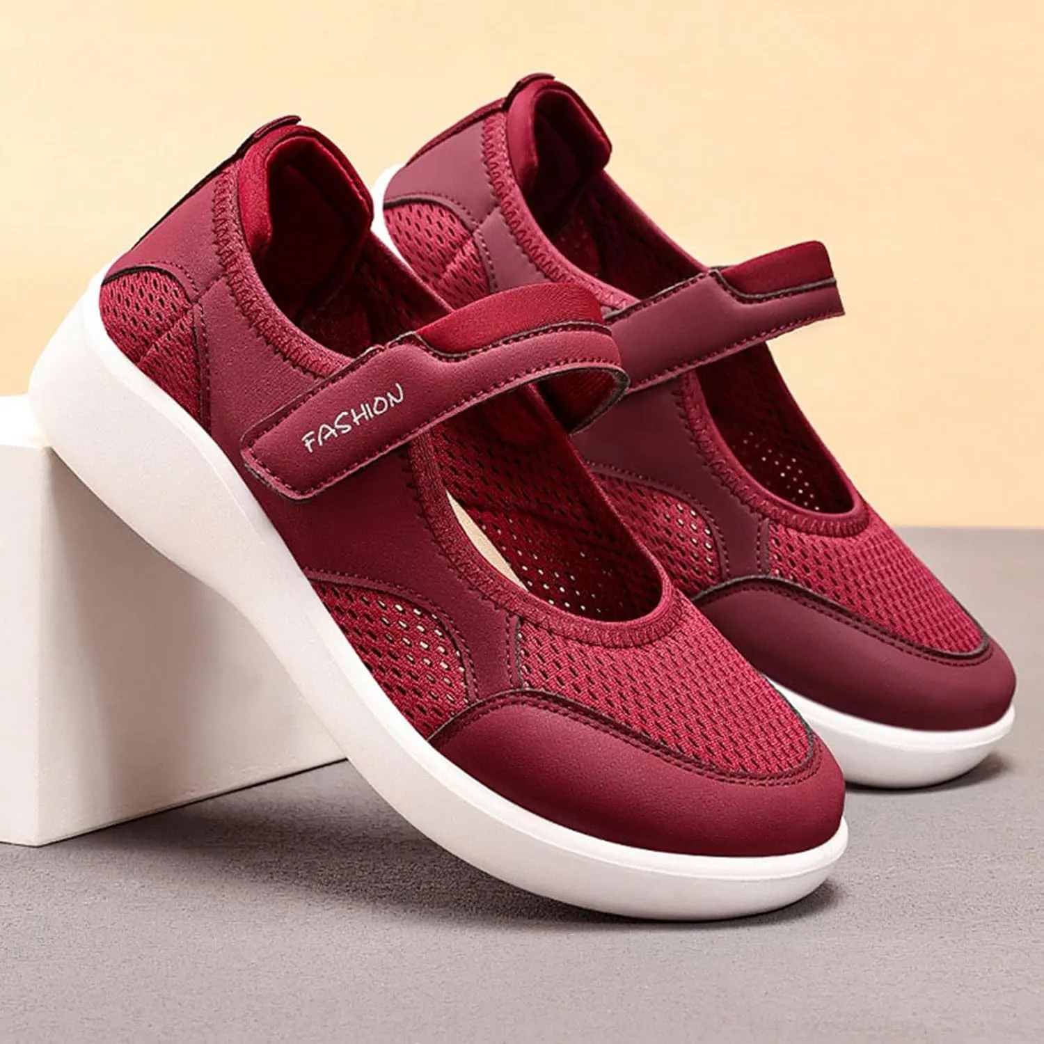 Women's Casual Slip On Shoes Breathable Mesh Flat Comfortable Walking Shoes for Women Adjustable Straps Lightweight Summer Loafers