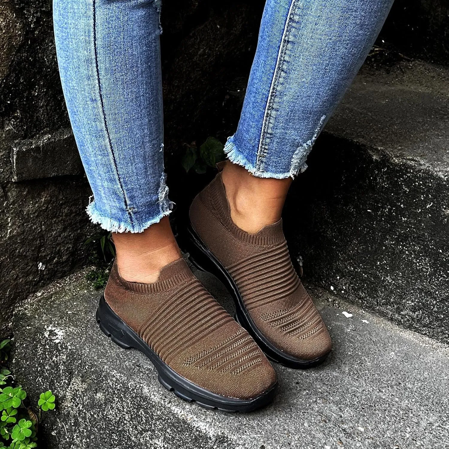 Womens Flat Slip On Sneakers Casual Walking Shoes Lightweight Canvas Comfortable Elastic Non Slip Loafers