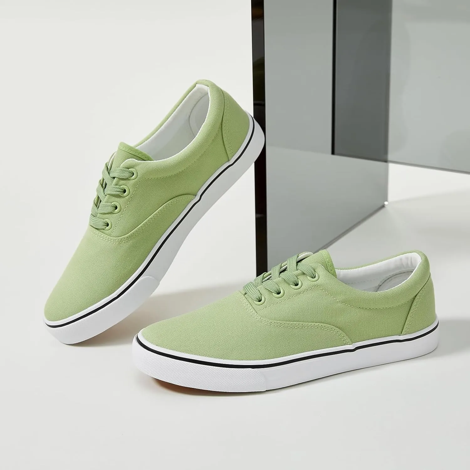 yageyan Men’s Low Top Canvas Walking Shoes Lace-up Fashion Sneakers Casual